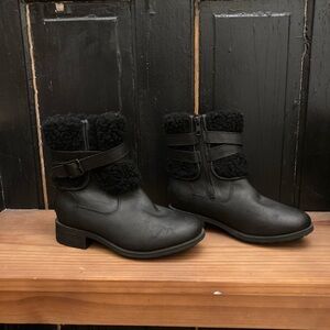 Ugg Women’s Elings Boots, Size: 7